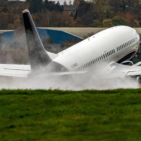 2Excel-Aviation-G-SWRD-2022-11-02-4