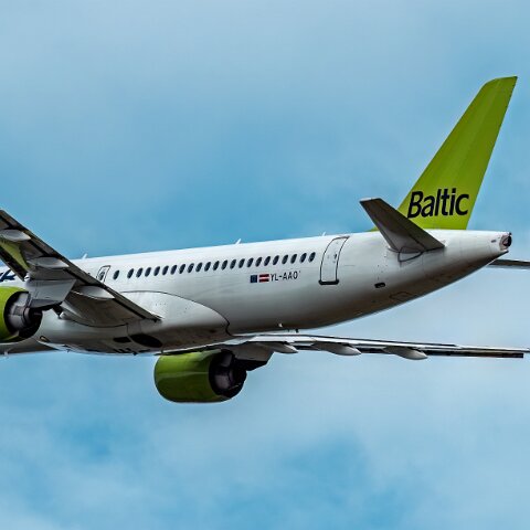 Air-Baltic-YL-AAO-2022-07-09-4