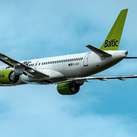 Air-Baltic-YL-AAO-2022-07-09-5