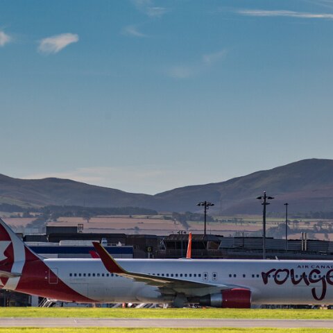 Air-Canada-C-FJZK-2016-08-24