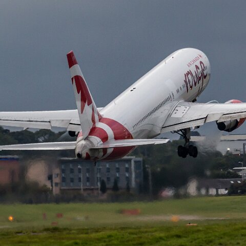 Air-Canada-C-FJZK-2016-09-24-2