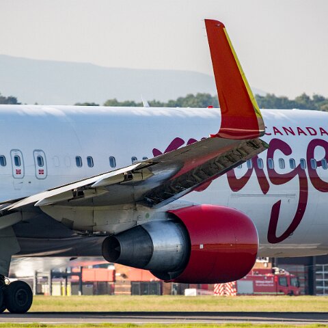 Air-Canada-C-FMWQ-2015-08-13-3