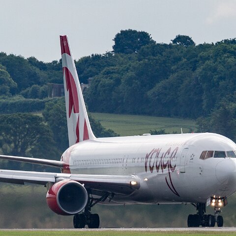 Air-Canada-C-FMWQ-2016-07-22-1