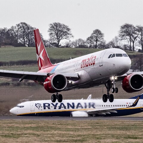 Air-Malta-9H-NEO-2022-02-25-4