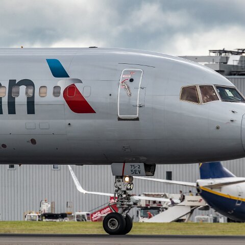 American-Airlines-N187AN-2019-07-05-1