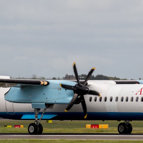 Austrian-Airlines-OE-LGD-Bombardier-DHC-8-3