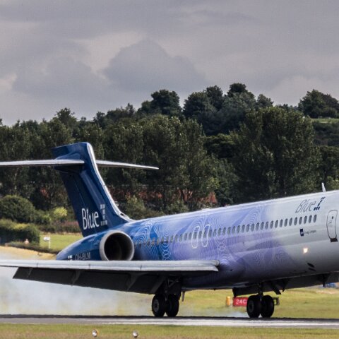 Blue-1-OH-BLM-Boeing-717-4
