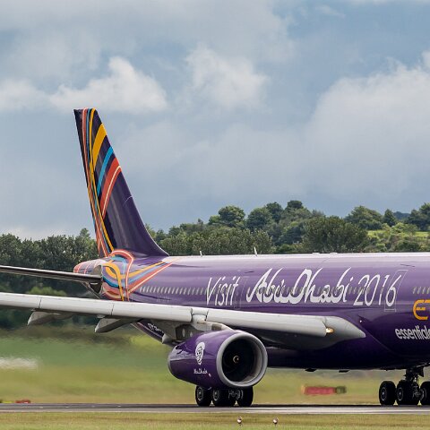 Etihad-Airways-A6-AFA-2016-07-11-4