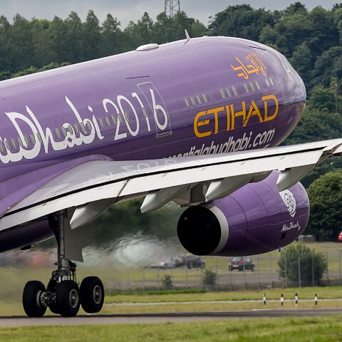 Etihad-Airways-A6-AFA-2016-07-11-6