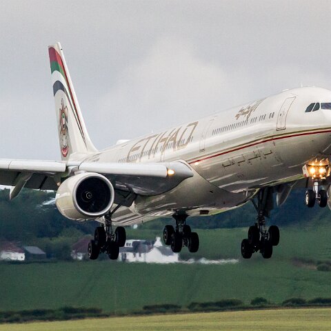 Etihad-Airways-A6-EHL-2016-07-24-8