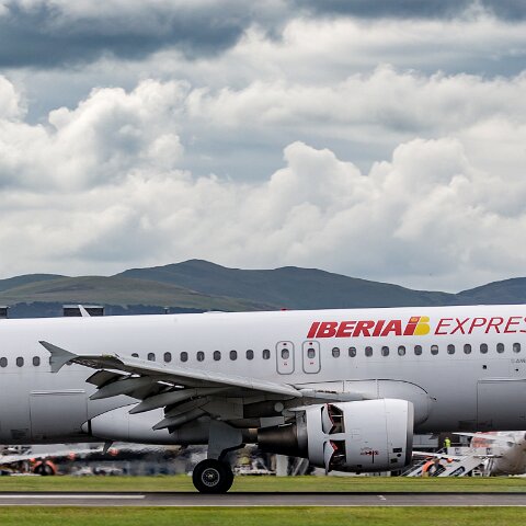 Iberia-Express-EC-LKH-2016-07-13