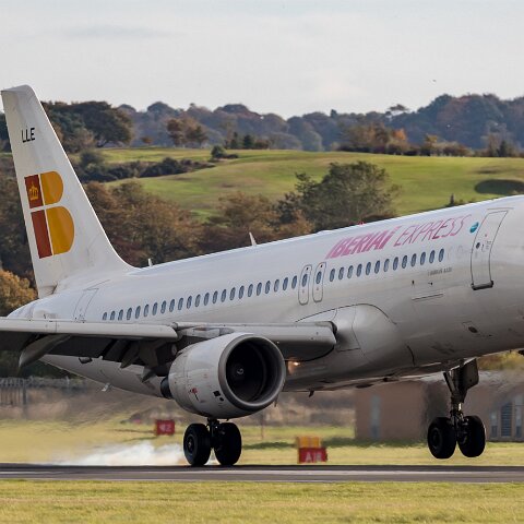 Iberia-Express-EC-LLE-2016-10-17