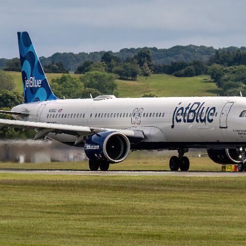 Jet-Blue-N2142J-2025-06-16-1