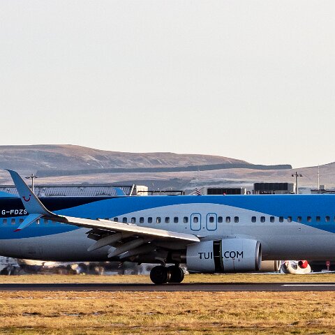 TUI-Airways-G-FDZS-2019-12-01