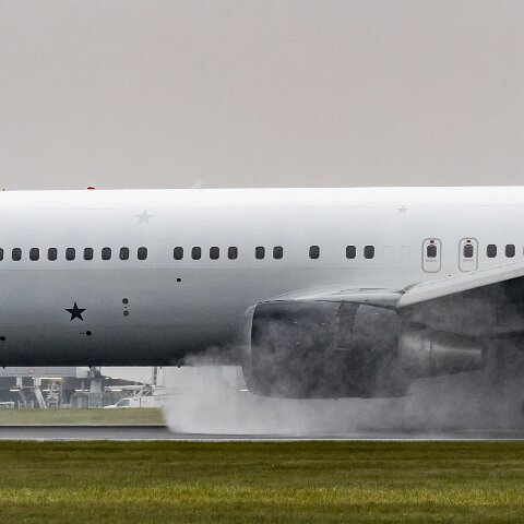 Titan-Airways-G-POWD-2017-05-13-1