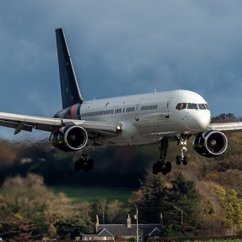 Titan-Airways-G-POWH-2022-10-30-1