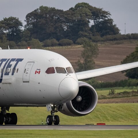 West-Jet-C-FAJA-2023-10-02-2