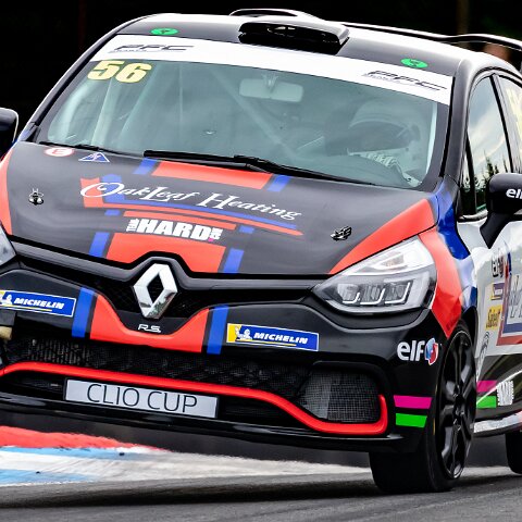 Renault-Clio-2019-16