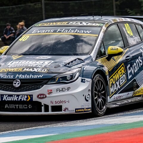 Kwik-Fit-British-Touring-Car-Championship-11