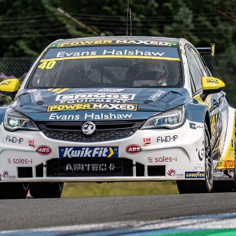 Kwik-Fit-British-Touring-Car-Championship-18