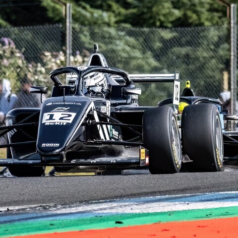 ROKiT-F4-British-Championship-11