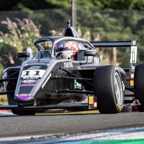 ROKiT-F4-British-Championship-17