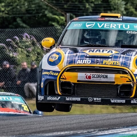 The-Vertu-Motors-MINI-CHALLENGE-16