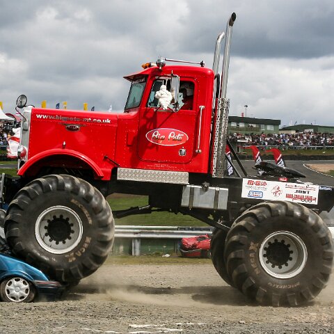 Knockhill-Monster-Trucks-2006-05-13-15