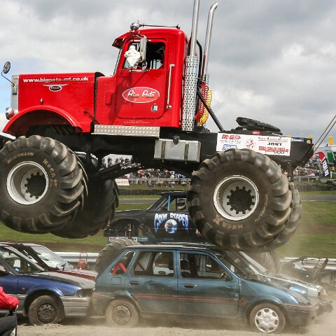 Knockhill-Monster-Trucks-2006-05-13-18