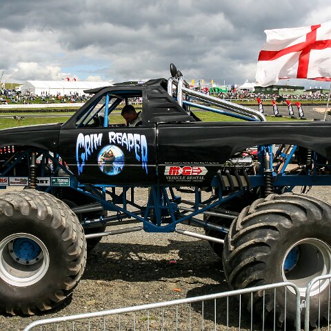 Knockhill-Monster-Trucks-2006-05-13-4