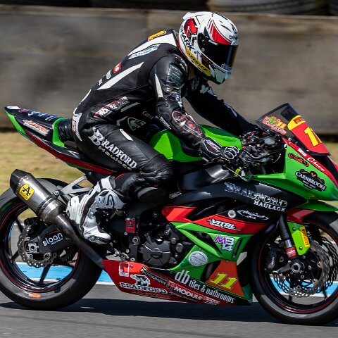 Knockhill-2019-Superstock600-4