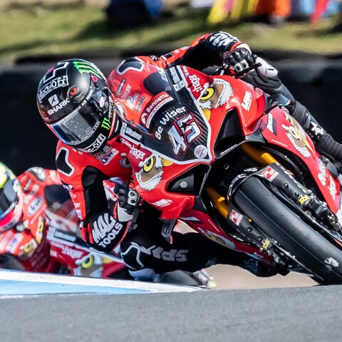 Knockhill-2019-SuperBikes-1