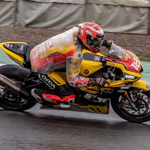 Knockhill-2024-Pirelli-National-Superstock-17