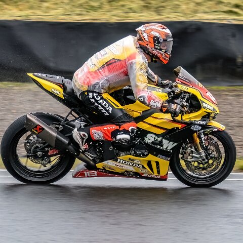 Knockhill-2024-Pirelli-National-Superstock-9